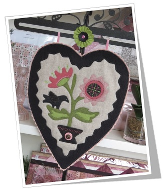 Folkart Heart